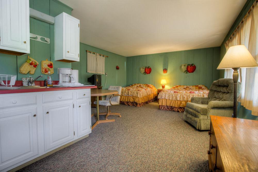 Motel In The Meadow Chester Экстерьер фото